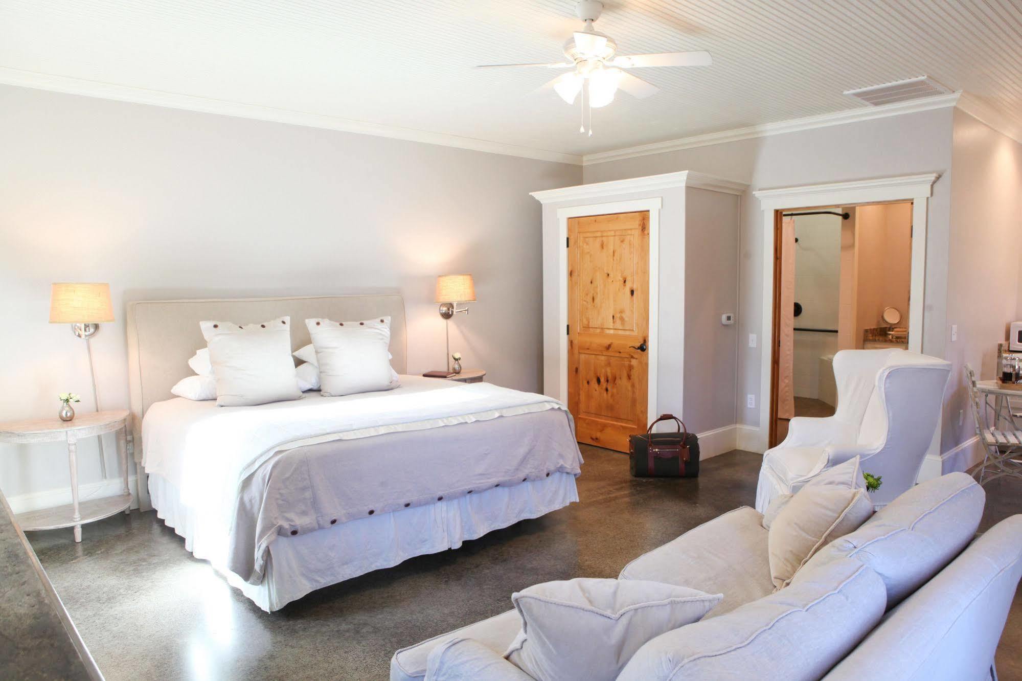 Hoffman Haus Bed and Breakfast Fredericksburg Buitenkant foto