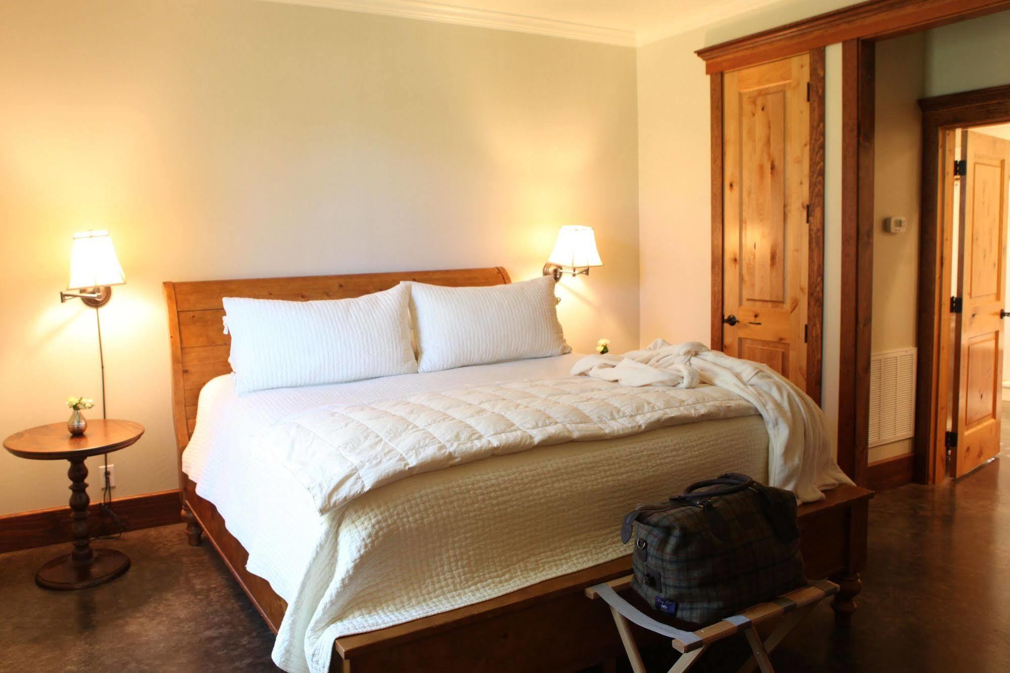 Hoffman Haus Bed and Breakfast Fredericksburg Buitenkant foto